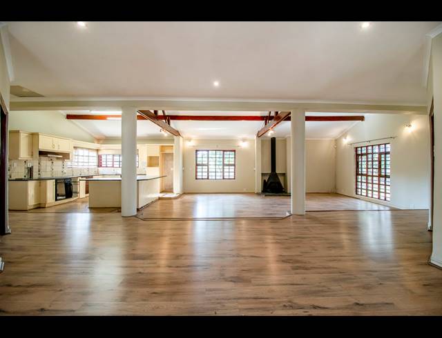 6 BEDROOM FREEHOLD RENTED IN SANDOWN
